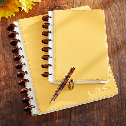 Levenger Circa® Original Leather Discbound Notebook